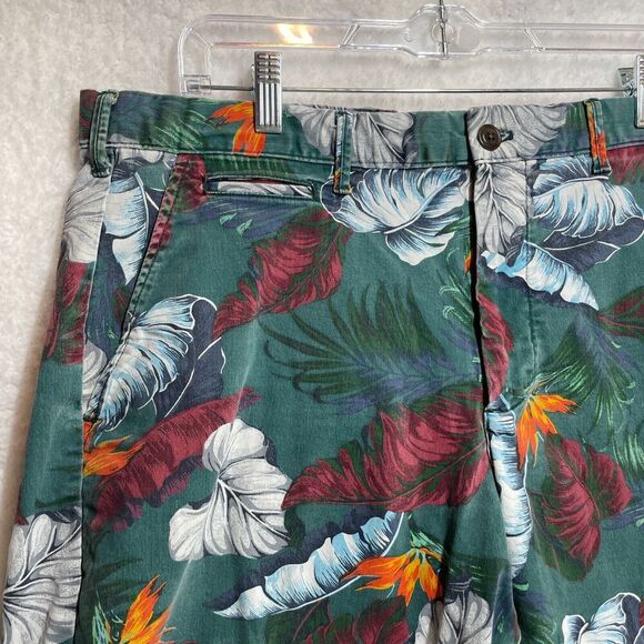 GAP Lived-In Shorts Hawaiian Tropical Floral Print Men’s 36 with 9” Inseam - Picture 2 of 11